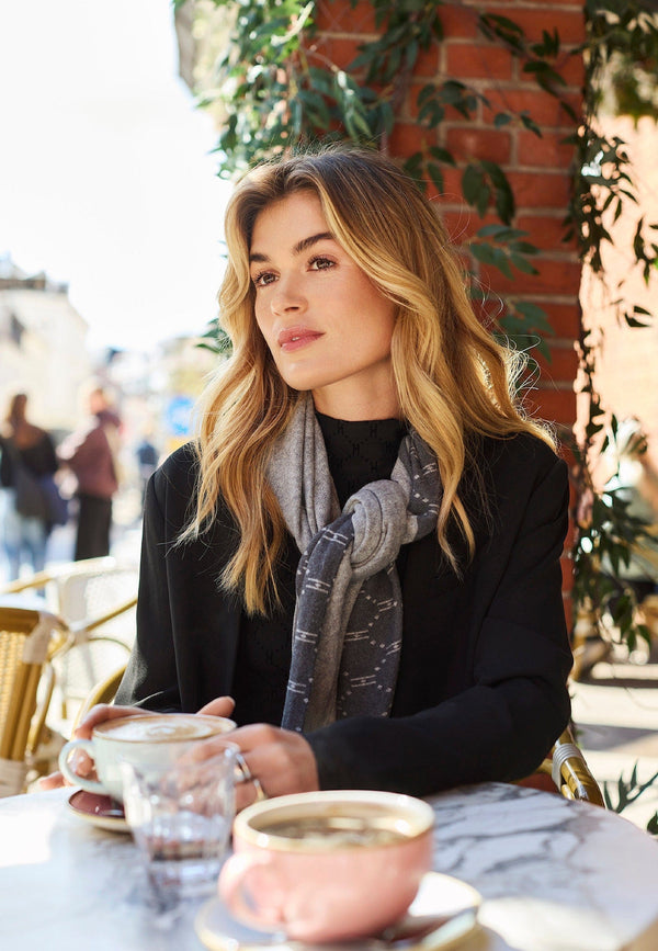 Hype the Detail triangle scarf - Dark Grey Melange