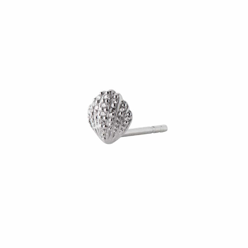 Stine A Tres petit vintage skell earring - silver