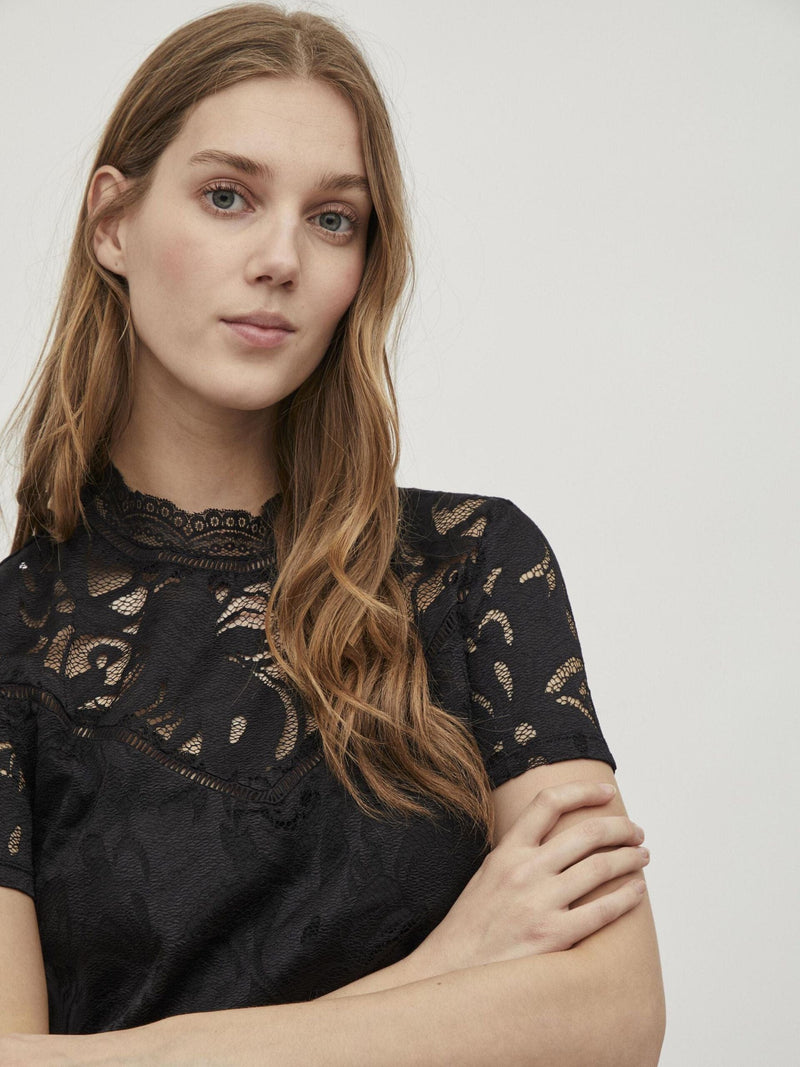 Vila Vistasia Lace S/S Top - Black