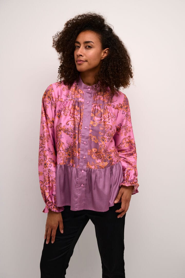 Culture Arina Shirt - Pink Graphi