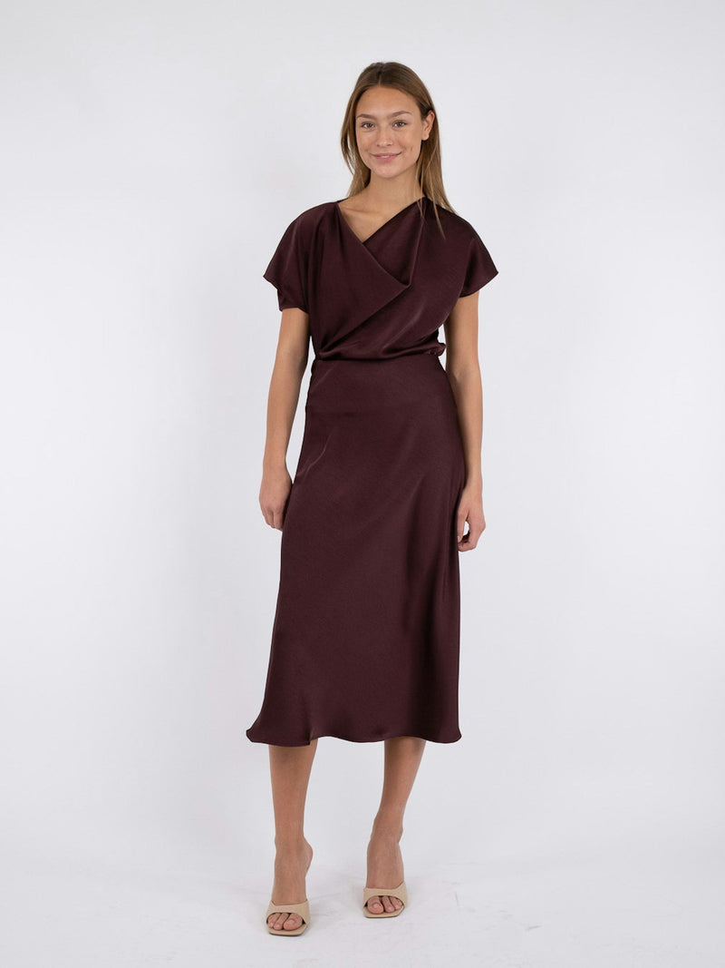 Neo Noir Bovary Skirt - Burgundy