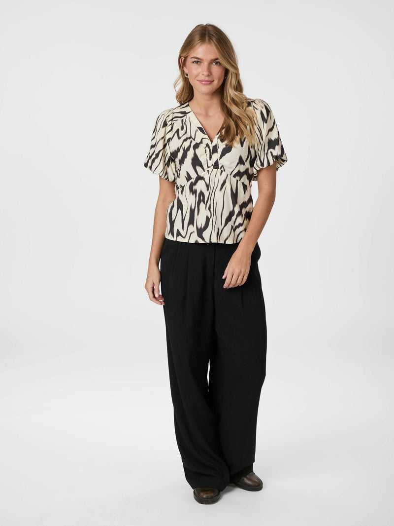 Neo Noir Irina Graphic Zag Blouse