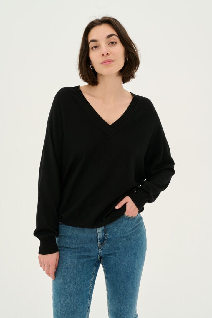 Pre Order Culture Annemarie v-Neck Pullover - Black