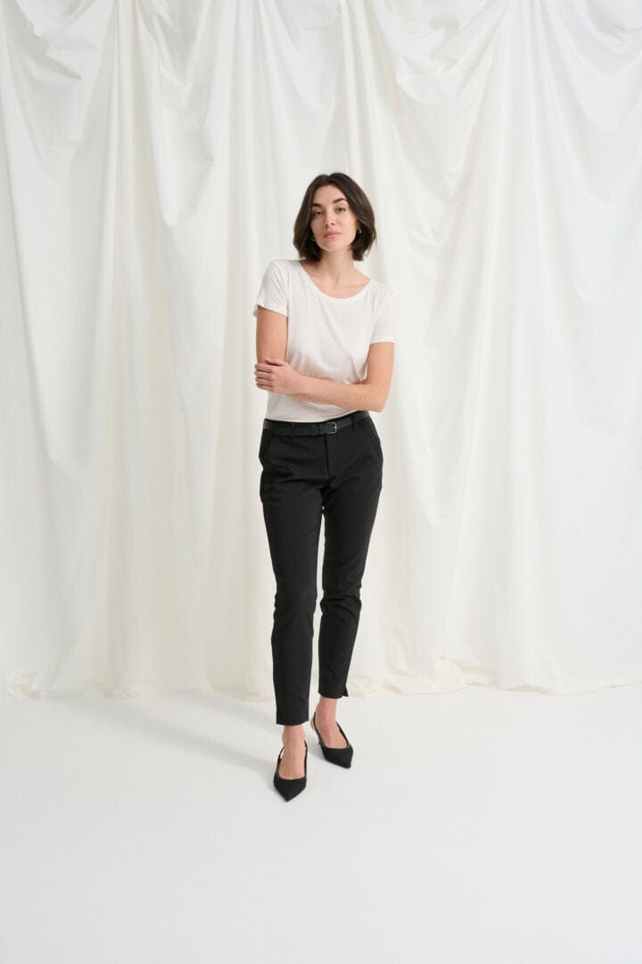 Culture Poppy T-shirt - Spring Gardenia