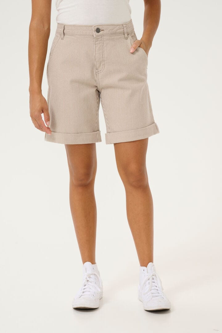 Culture Milky Shorts - Dune/White Stipe
