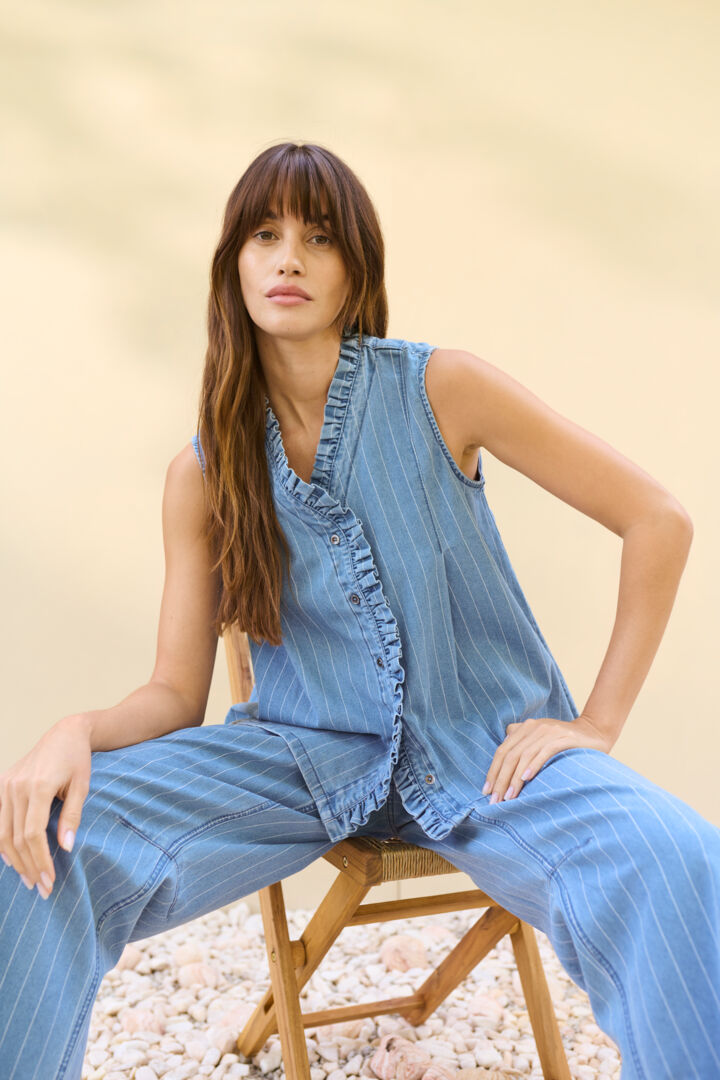 Culture Renny Sleeveless Shirt - Light Blue Denim