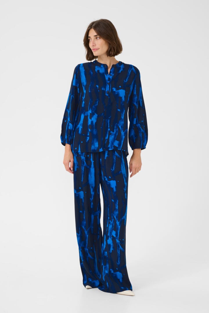 Culture Ashley Chaina Blouse - Blue Graphia