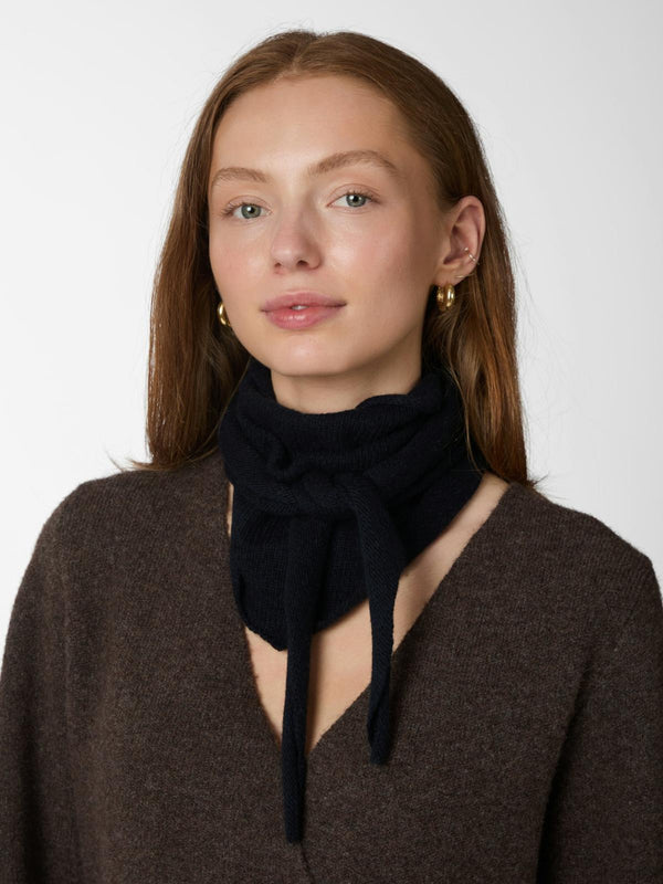Neo Noir Misty Knit Scarf - Navy
