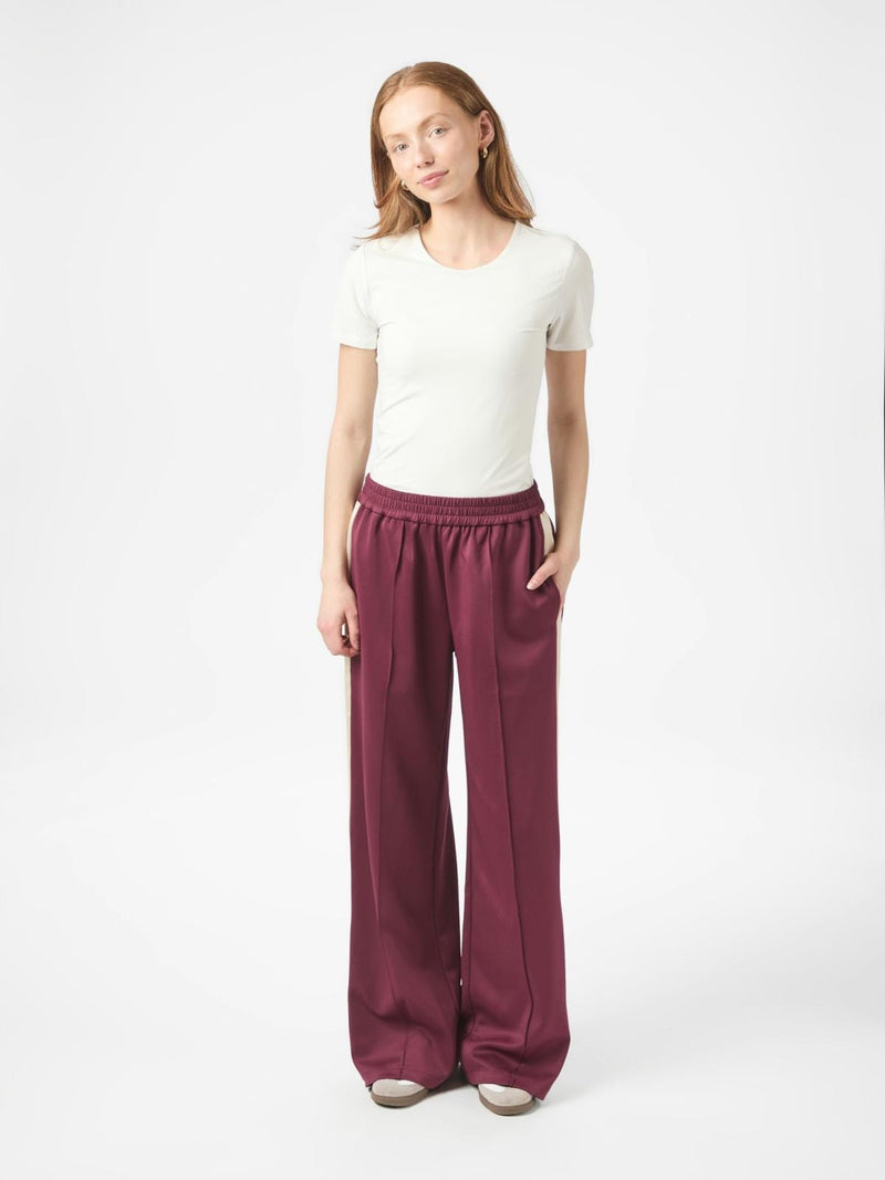 Neo Noir Puggy Track Suit Pants - Bordeaux