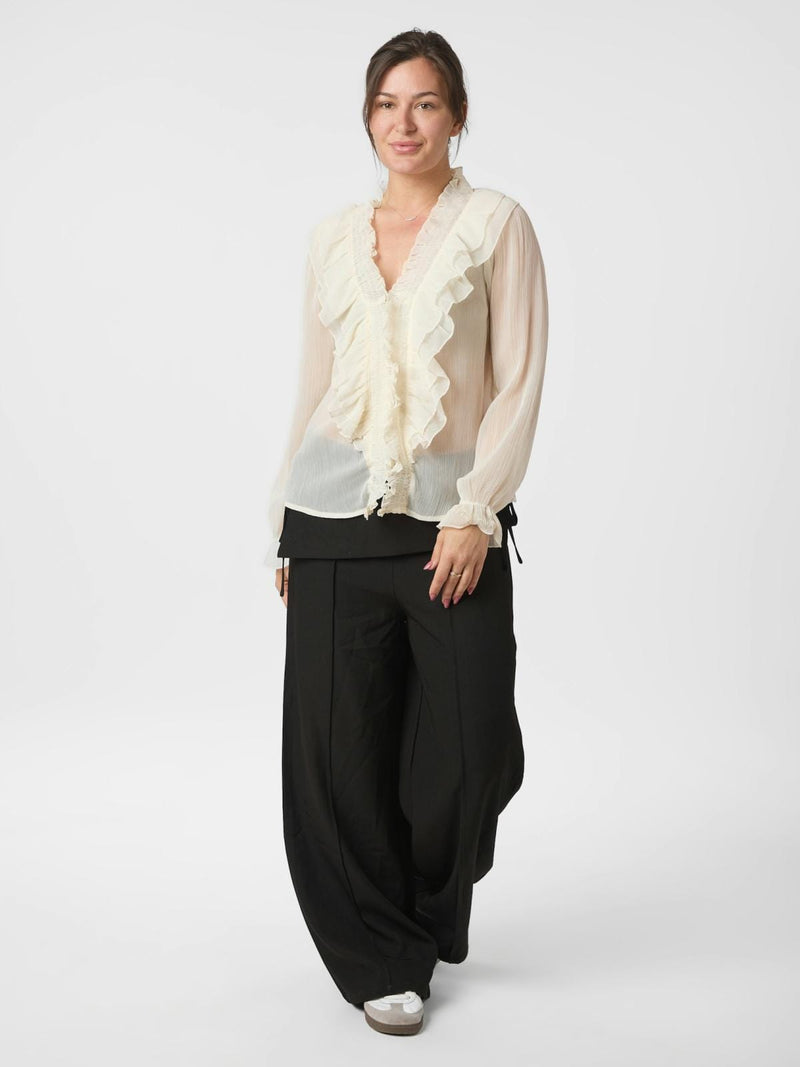 Neo Noir Ivey Blouse - Creme