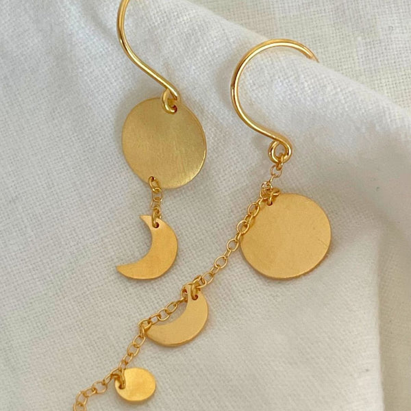 Stine a Sun And Moon Earring With Chain - Gold