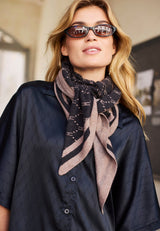 Hype the Detail triangle scarf -Brown
