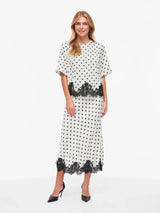 Vila Dota 2/4 Lace Top - White