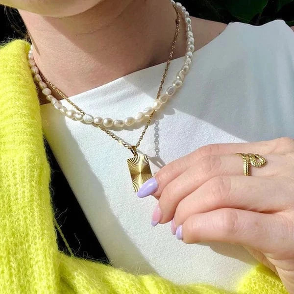 Wolff Jewelry Sunny Square Necklace - Gold