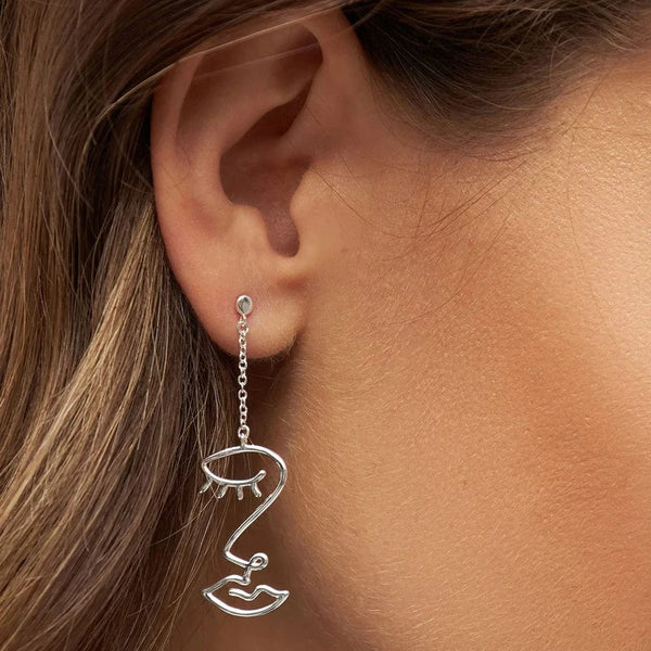 Lulu Topping Long Women Earring 1 pcs - Silver