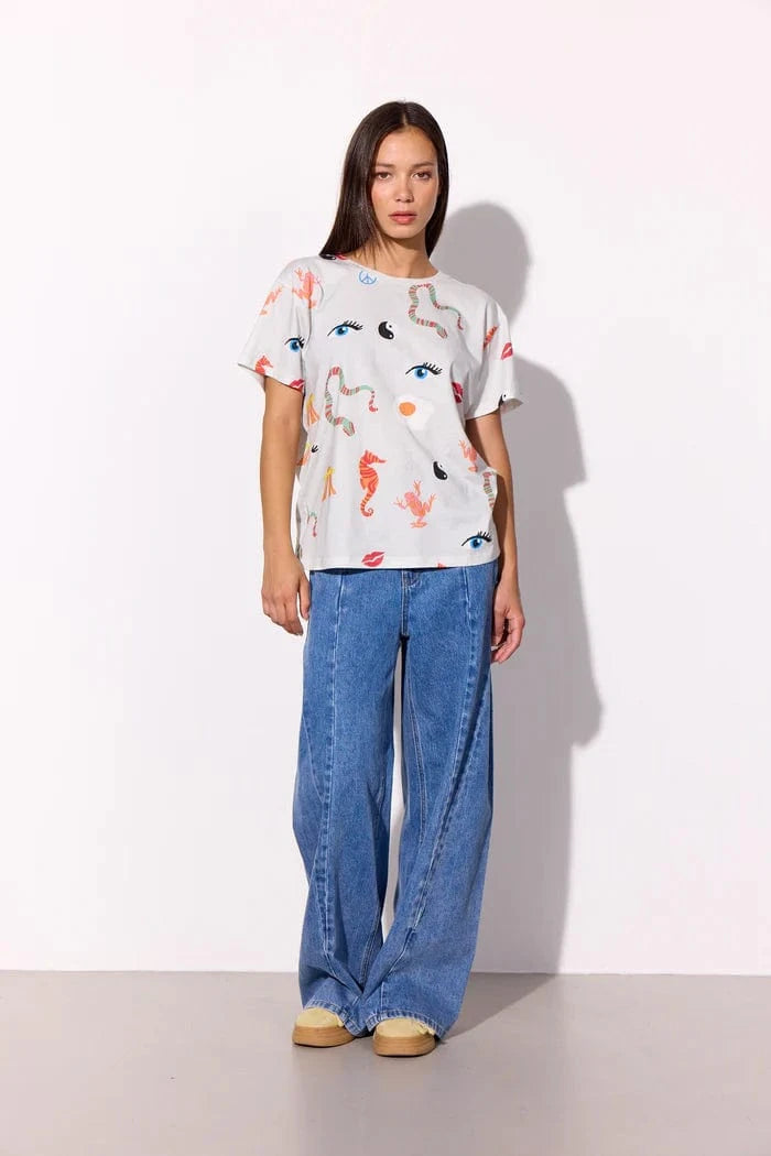 Hunkøn Lips T-shirt - Trippy Tales Art