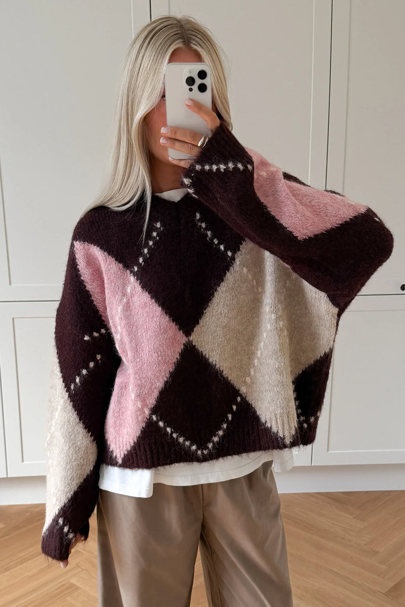 Noella Lai Knit - Winetasting