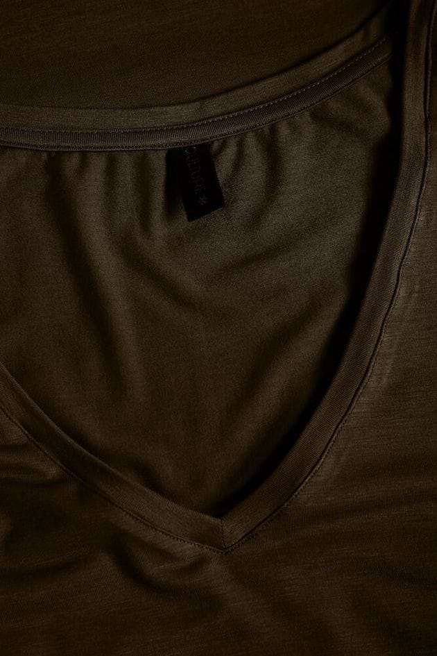 Culture Poppy V-neck T-Shirt - Brown