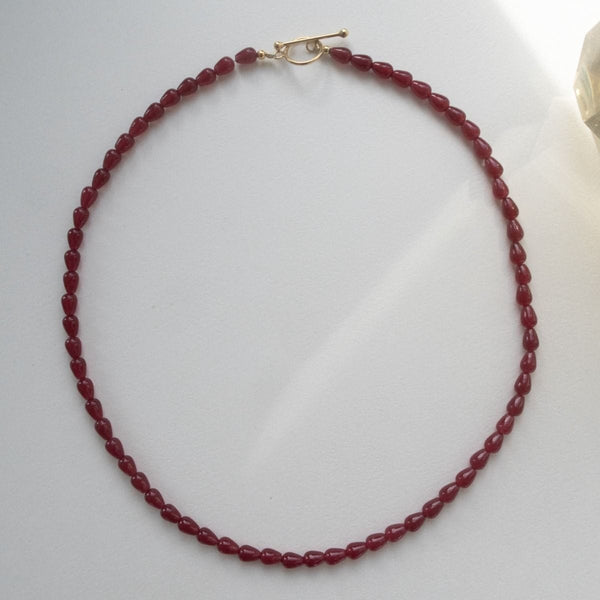 Stine a Love Drop Necklave - Burgundy