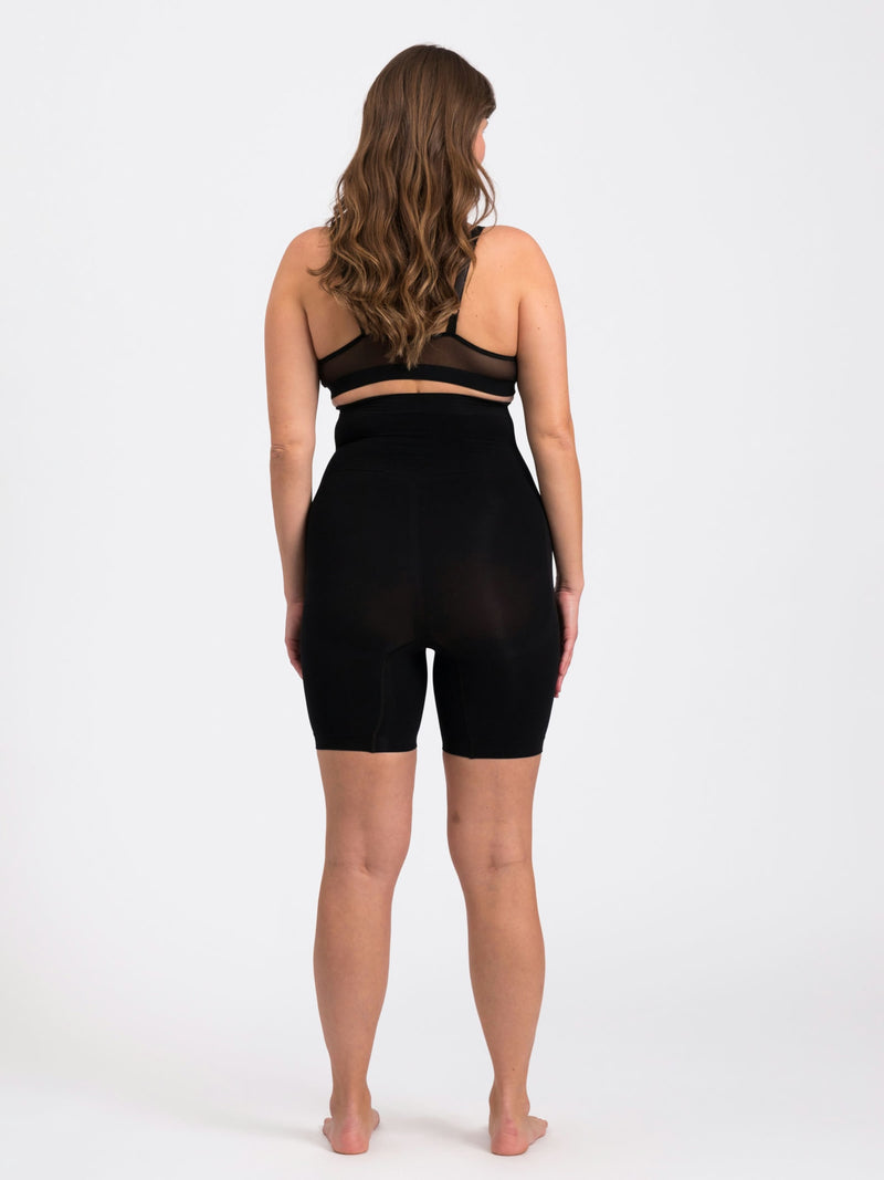 Lykkeland Alturra Highwaist Shaping Shorts - Black