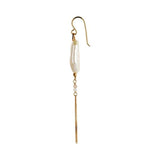 Stine A Long Baroque Pearl with Chain Earring White Sorbet Gold